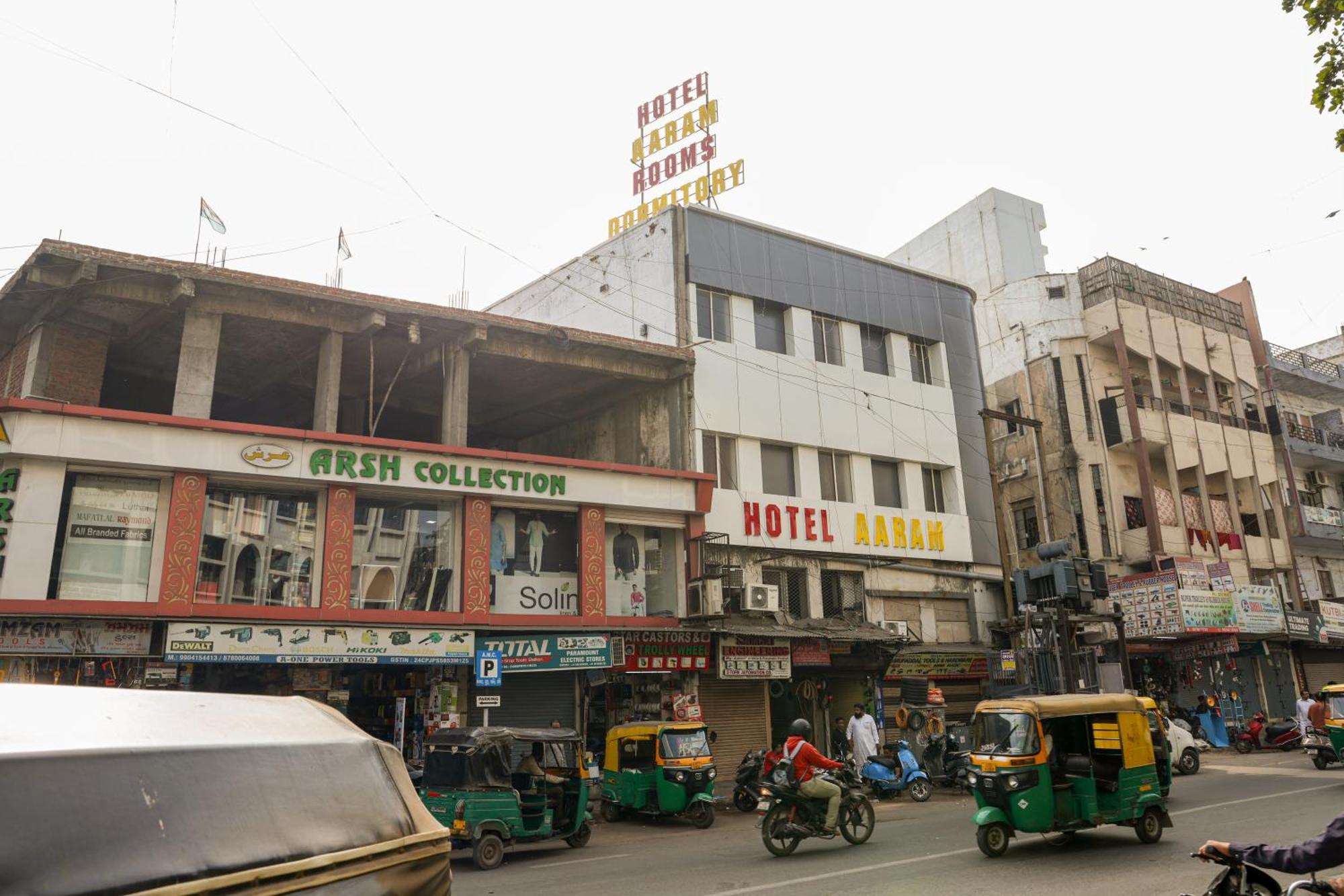Hotel Aaram Kalupur Ahmedabad Exterior foto